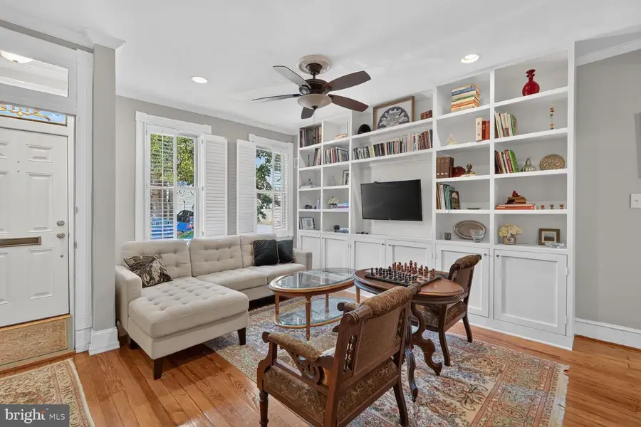 111 N Payne St, Alexandria, VA 22314 - #3