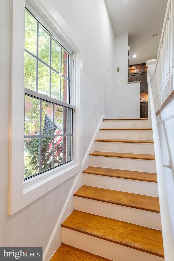 3642 Gunston Rd, Alexandria, VA 22302 - #2