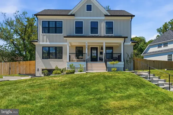 908 W Taylor Run Pkwy, ALEXANDRIA, VA 22302