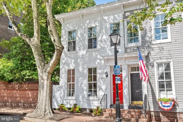 207 Cameron St, ALEXANDRIA, VA 22314