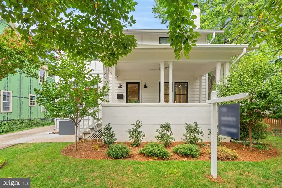 2504 Leslie Ave, Alexandria, VA 22301 - #2