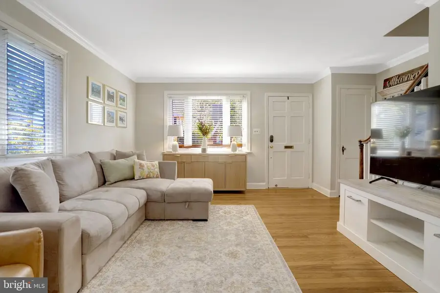 208 E Bellefonte Ave #a, Alexandria, VA 22301 - #3