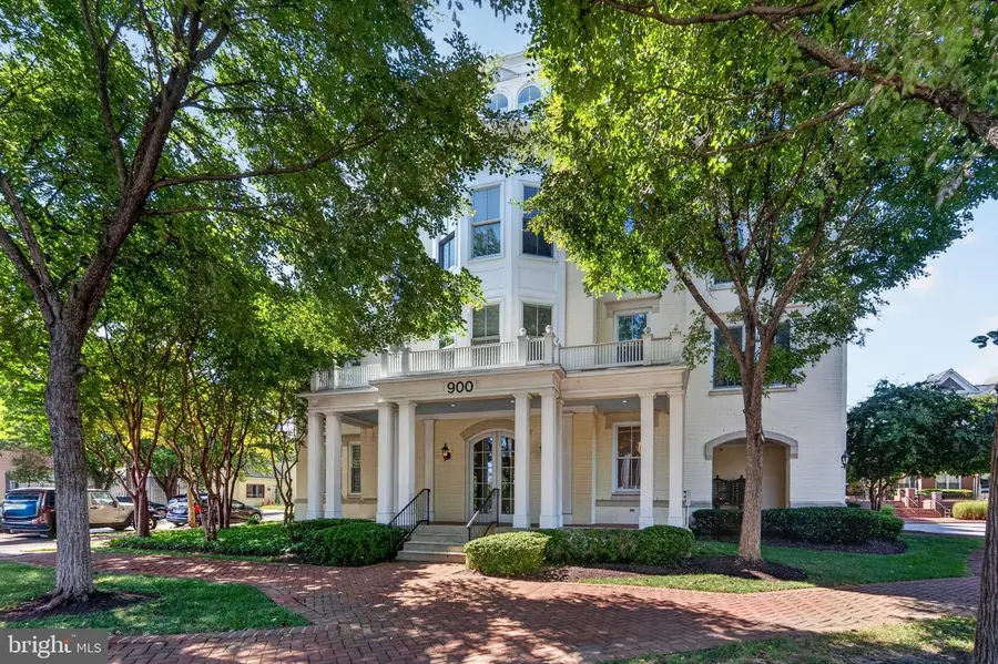 900 N Washington St #302e, Alexandria, VA 22314 - #3