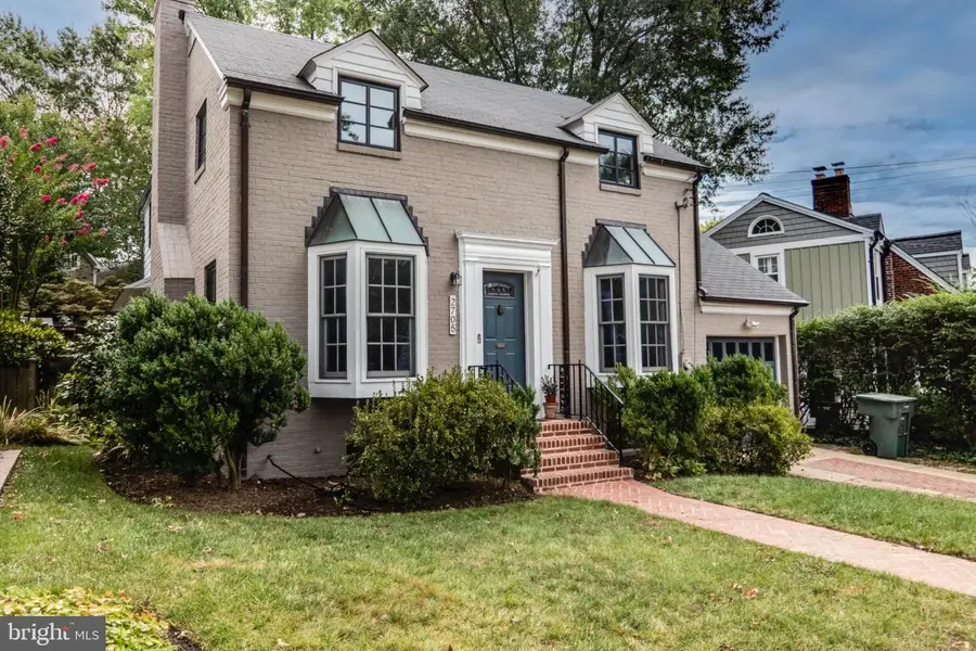 2705 Fordham Rd, Alexandria, VA 22302 - #2