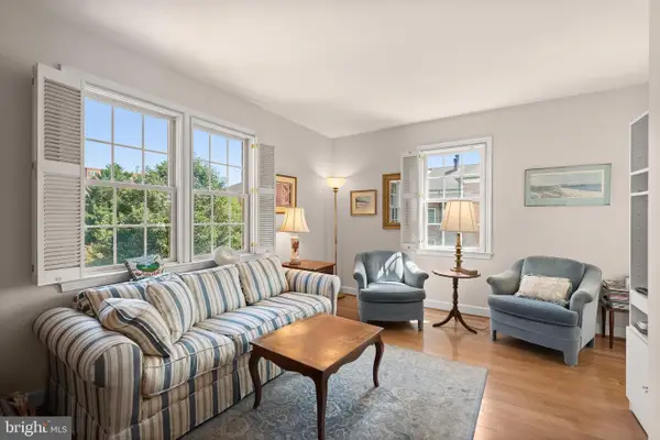 1211 N Pitt St #3a, ALEXANDRIA, VA 22314