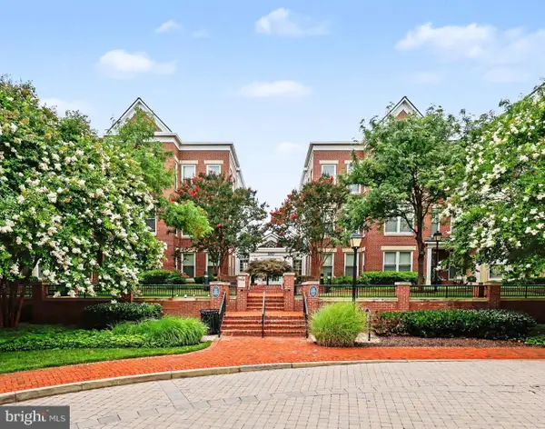 910 Powhatan St #303s, ALEXANDRIA, VA 22314