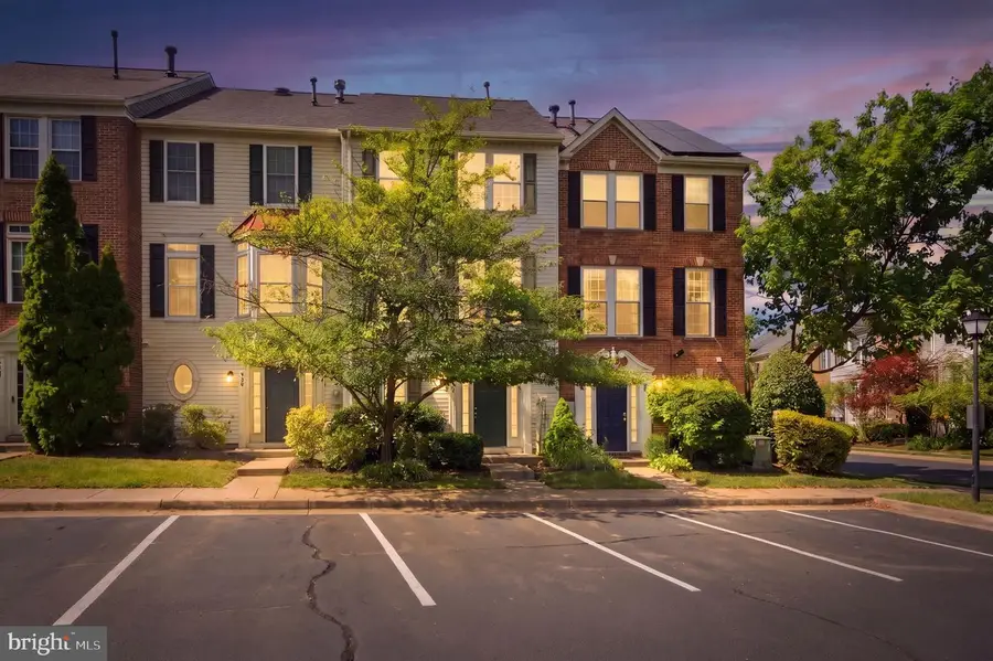 940 Harrison Cir, Alexandria, VA 22304 - #2