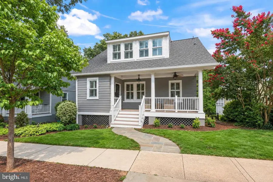 605 Johnston Pl, Alexandria, VA 22301 - #3
