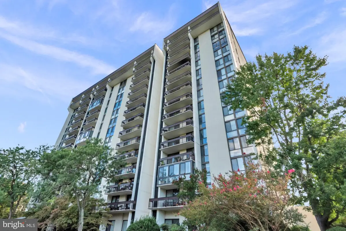 5300 Holmes Run Pkwy #815, Alexandria, VA 22304 - #1