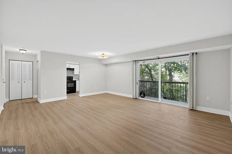 3320 S 28th St #203, Alexandria, VA 22302 - #2