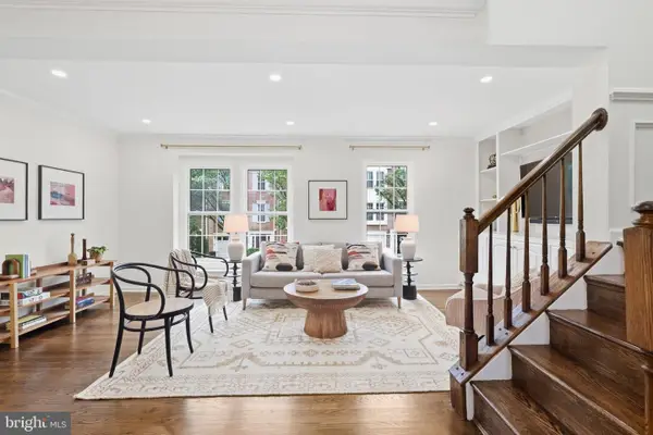 921 Rolfe Pl, ALEXANDRIA, VA 22314