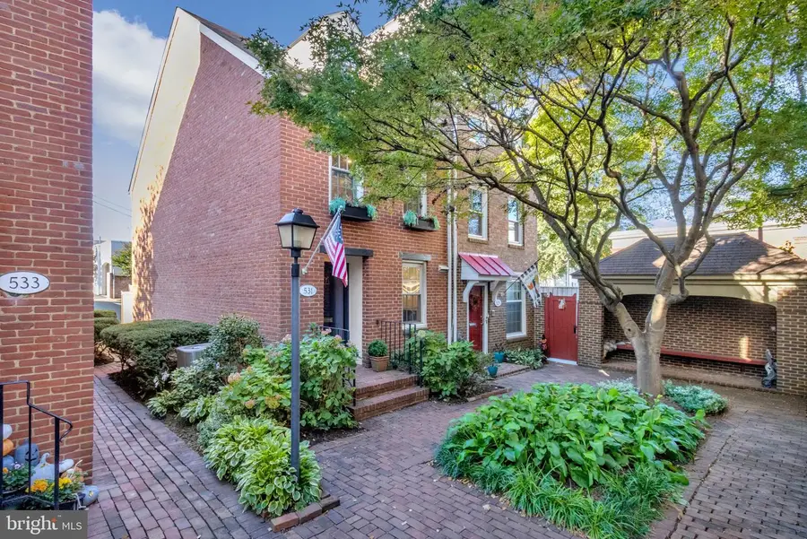 531 S Saint Asaph St, Alexandria, VA 22314 - #3