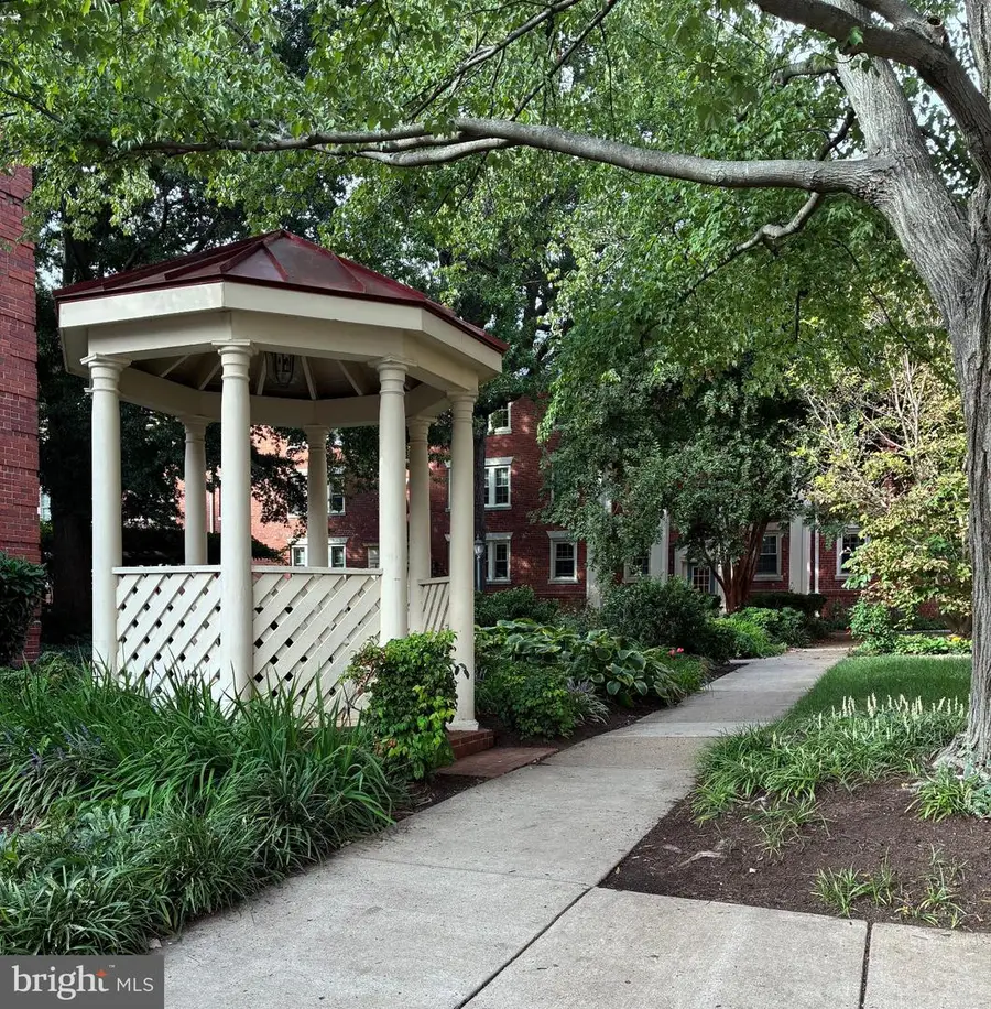 511 Bashford Ln #5, Alexandria, VA 22314 - #2