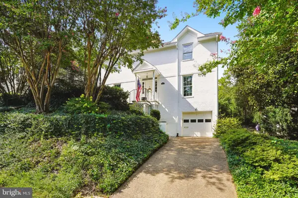 419 Summers Dr, ALEXANDRIA, VA 22301