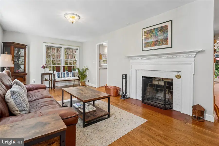 419 Summers Dr, Alexandria, VA 22301 - #3