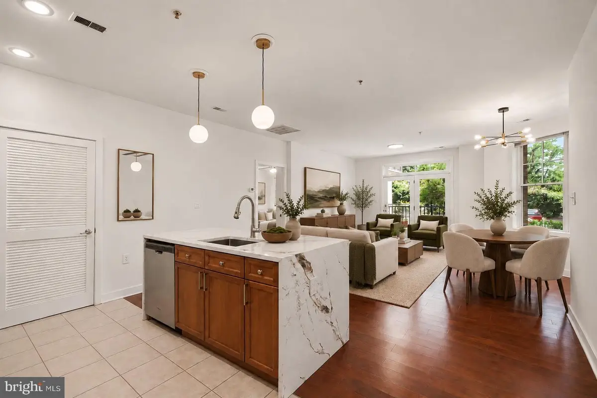 181 E Reed Ave #201, Alexandria, VA 22305 - #1
