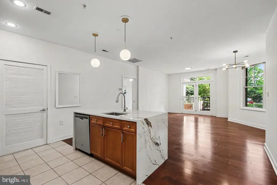 181 E Reed Ave #201, Alexandria, VA 22305 - #2