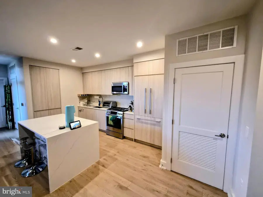 701 Swann Ave #306, Alexandria, VA 22301 - #2