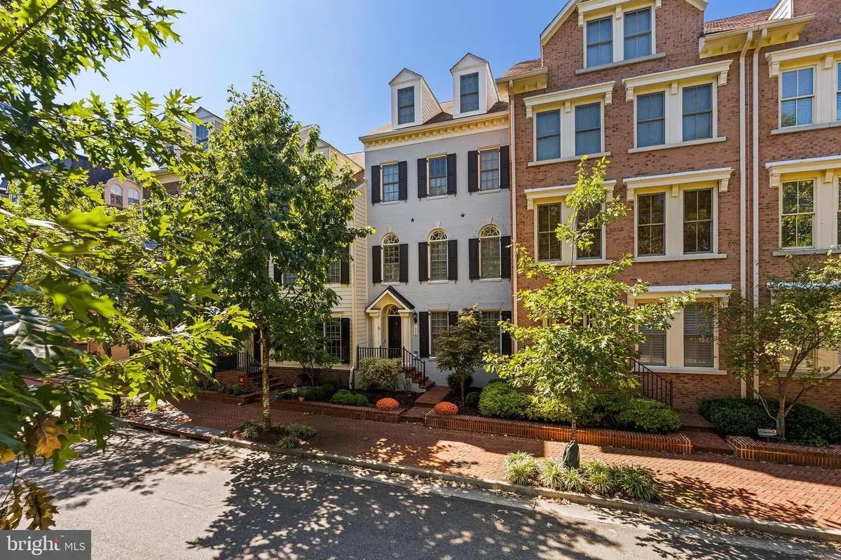 1844 Carpenter Rd, Alexandria, VA 22314 - #1