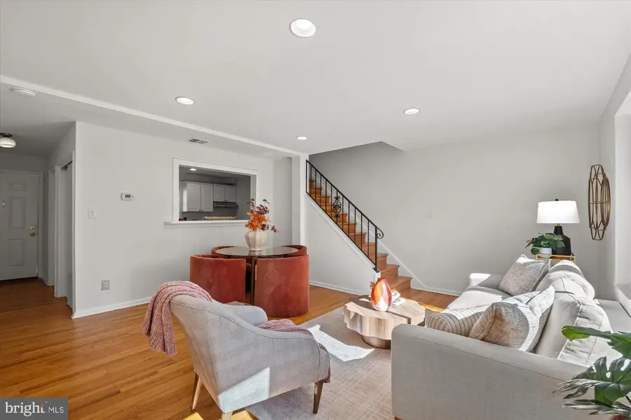 14 Ancell St, Alexandria, VA 22305 - #2