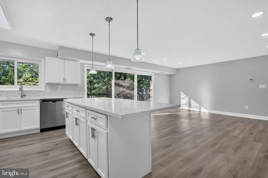 3242 S 28th St #403, Alexandria, VA 22302 - #3