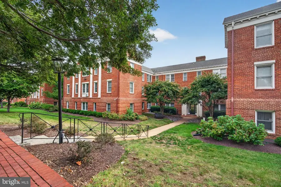922 S Washington St #305, Alexandria, VA 22314 - #2