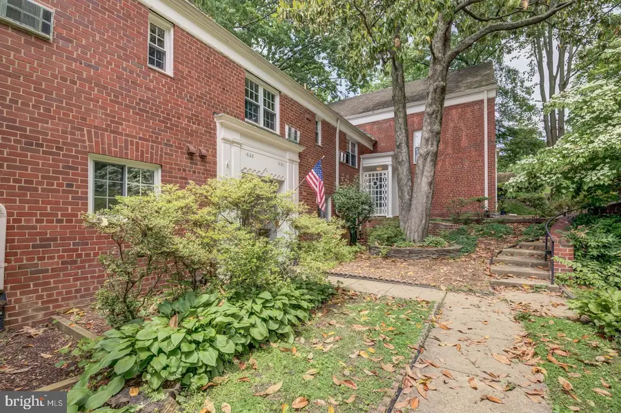 1628 Mt Eagle Pl, Alexandria, VA 22302 - #3
