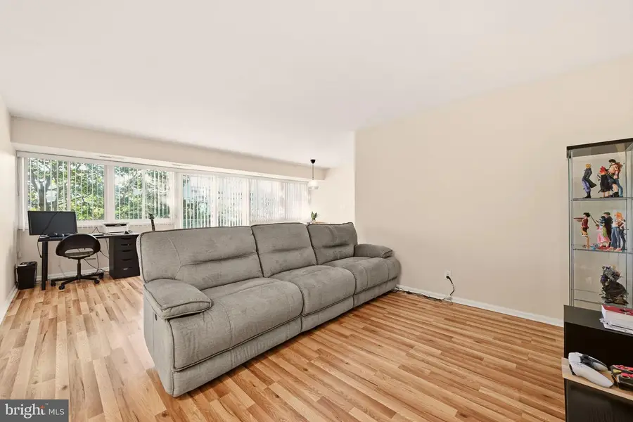 5801 Quantrell Ave #209, Alexandria, VA 22312 - #3