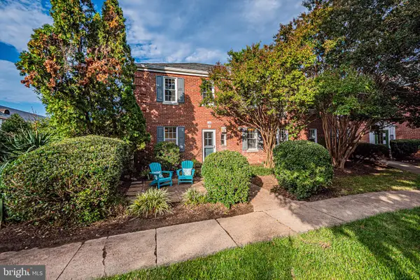 15 Auburn Ct #d, ALEXANDRIA, VA 22305
