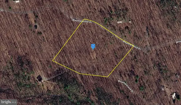 1115 Weatherwood Dr, BIG ISLAND, VA 24526