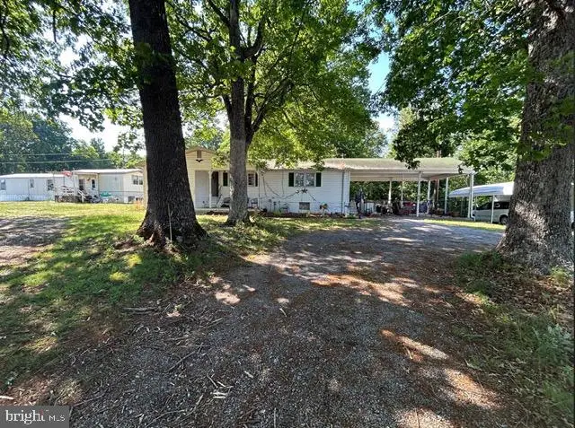 1056 Boyds Ln, Moneta, VA 24121 - #1