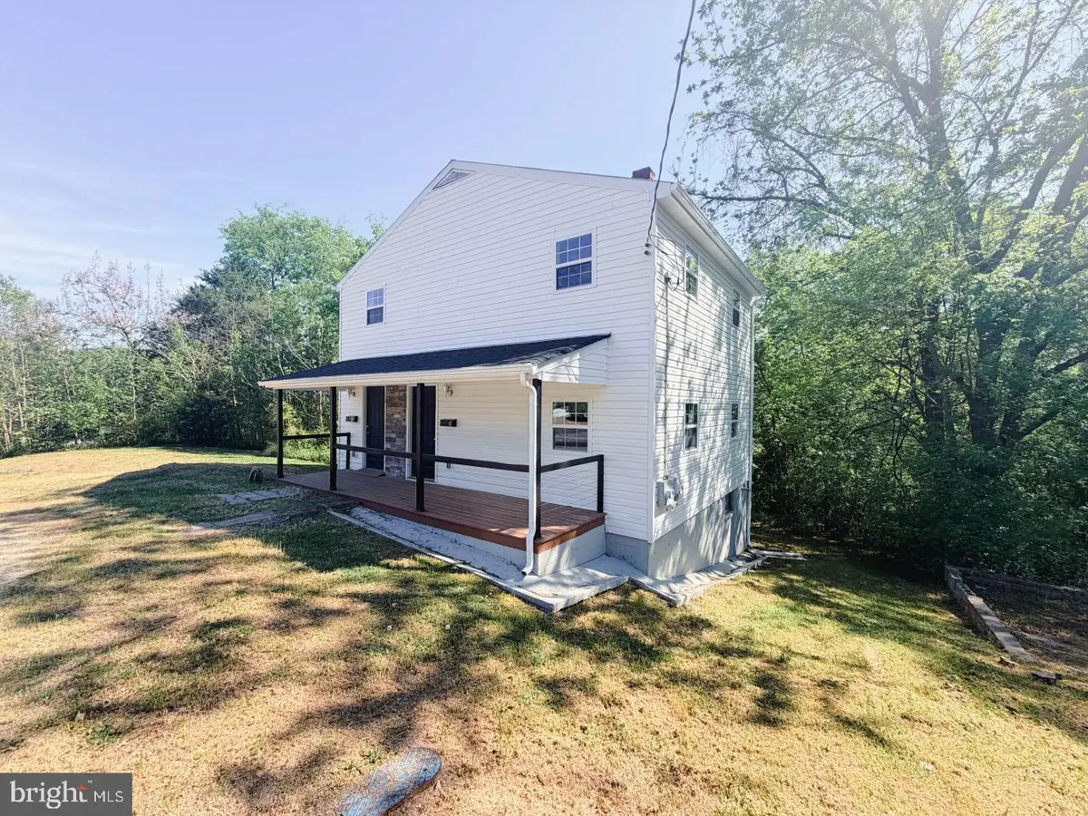 318 W 6th Ave, Lawrenceville, VA 23868 - #1
