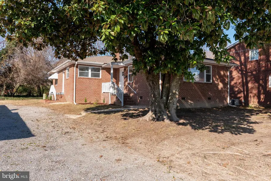 3306 E River Rd, South Chesterfield, VA 23803 - Image #2