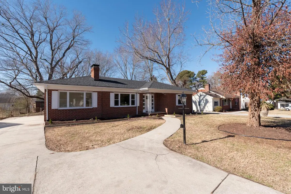 21408 Robertson Ave, South Chesterfield, VA 23803 - Image #1