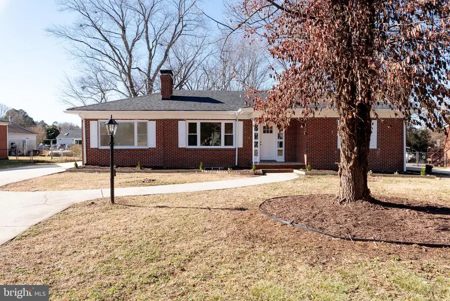 21408 Robertson Ave, South Chesterfield, VA 23803 - Image #3