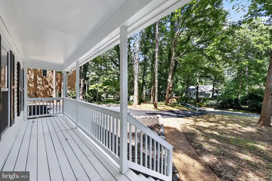 6222 Willow Glen Rd, Midlothian, VA 23112 - #3