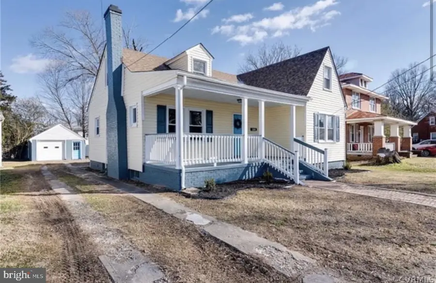 421 Hamilton Ave, Colonial Heights, VA 23834 - #3