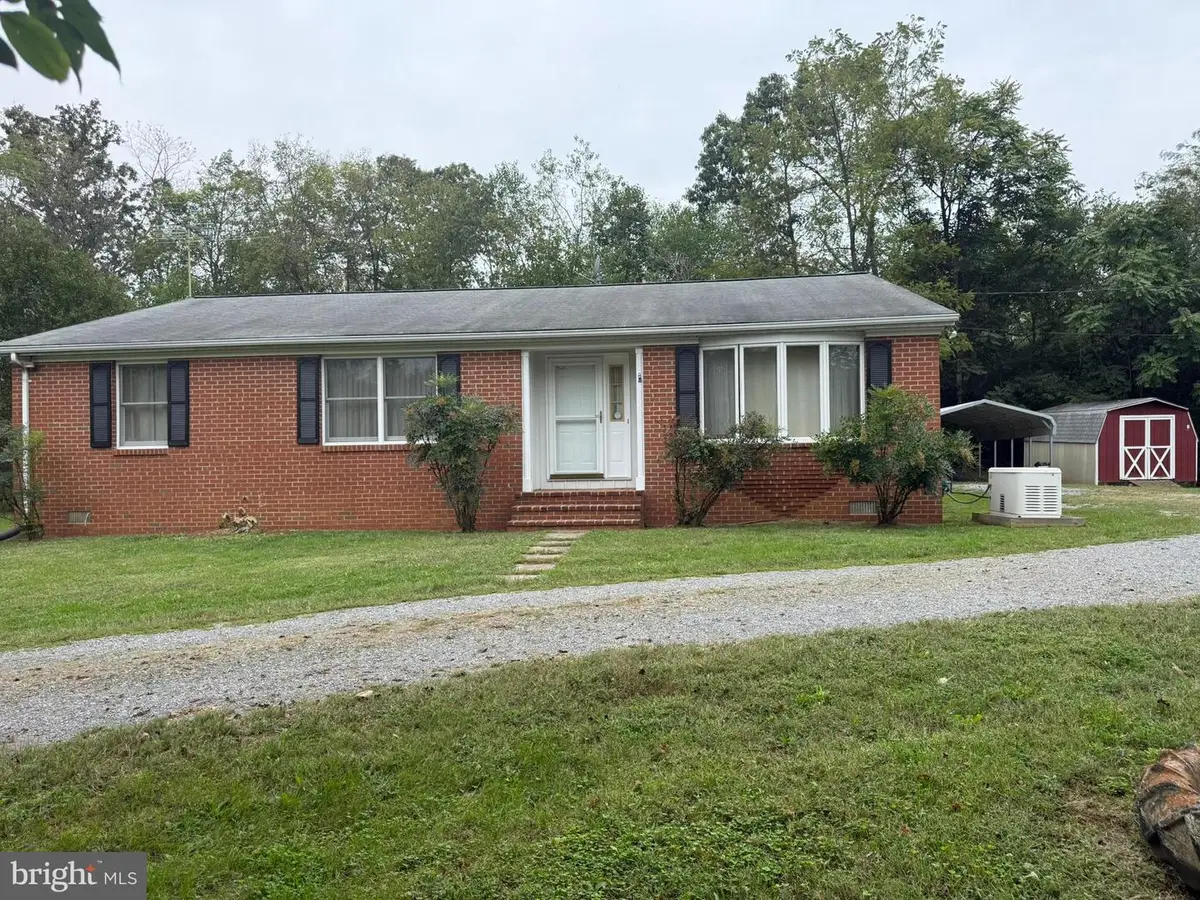 1582 Triple J Rd, Berryville, VA 22611 - Image #1