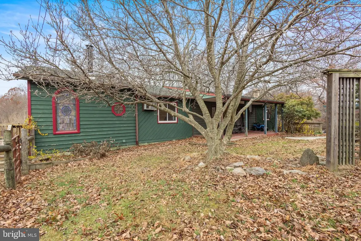 161 Bell Hollow Ln, Bluemont, VA 20135 - Image #1