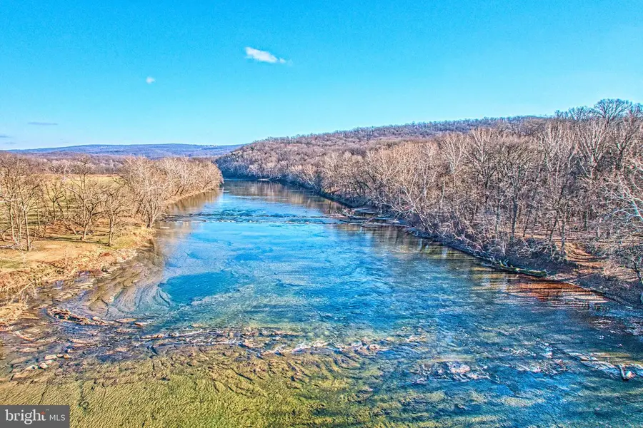 222 Barred Owl Ln, Boyce, VA 22620 - Image #2