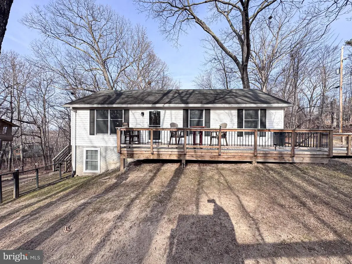 155 Balsam Ln, Bluemont, VA 20135 - #1