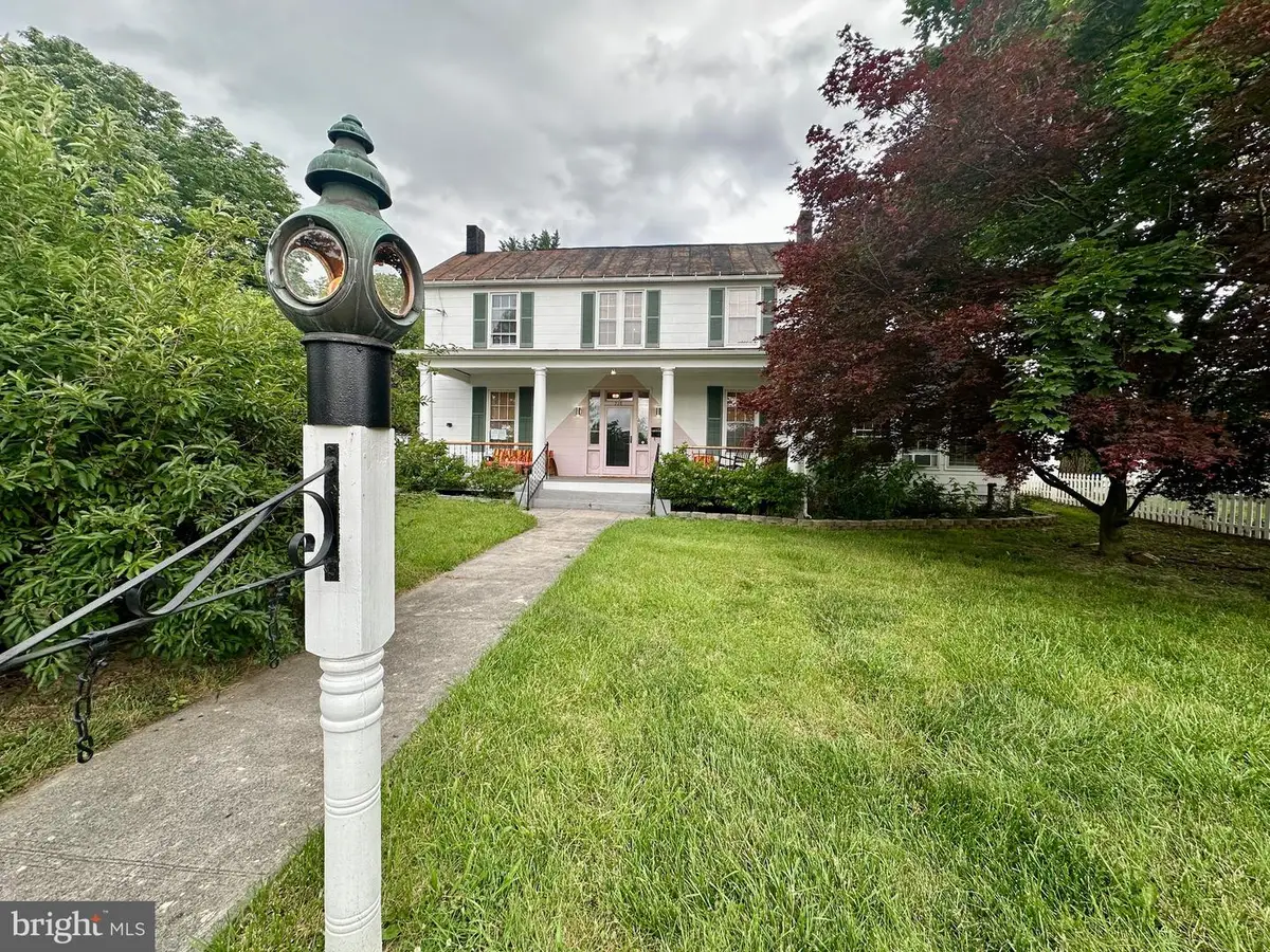 210 W Main St, Berryville, VA 22611 - Image #1