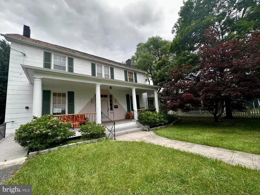 210 W Main St, Berryville, VA 22611 - Image #2