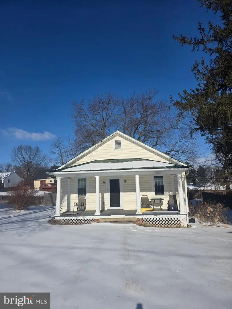 11 Virginia Ave, Boyce, VA 22620 - #1