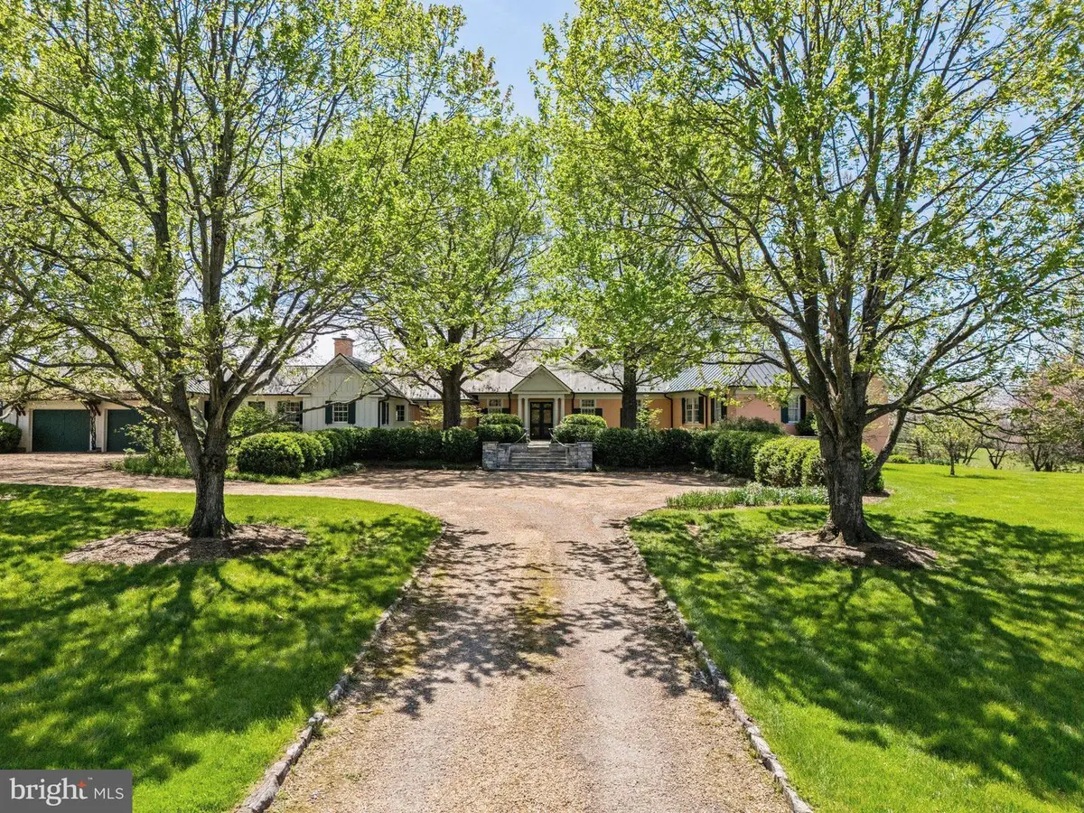 154 Clay Hill Rd, Boyce, VA 22620 - #1