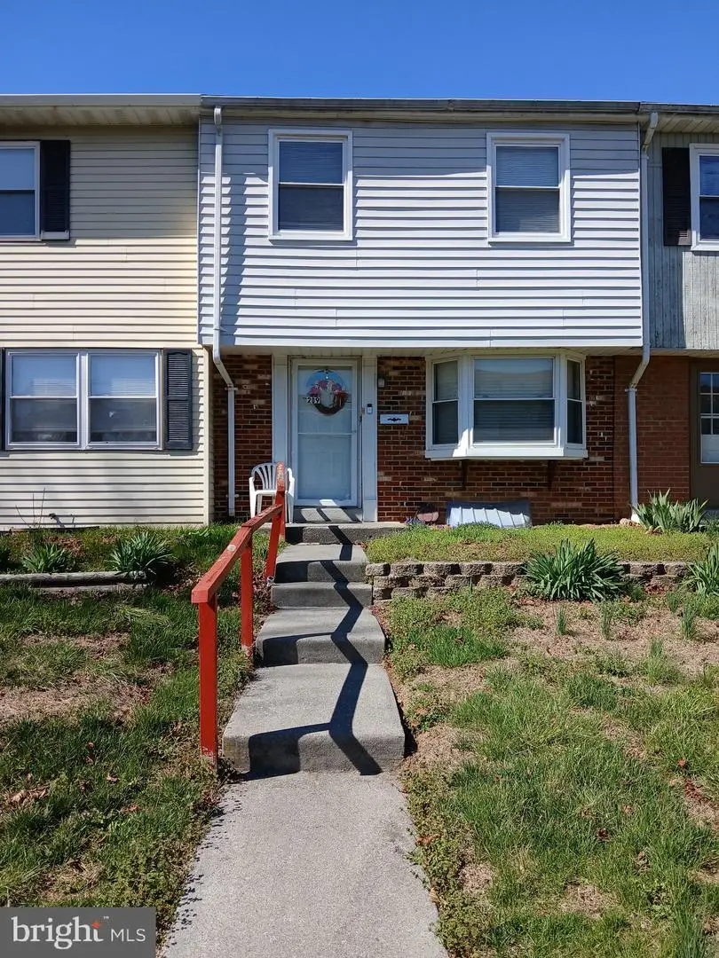 209 Ritter Pl, Berryville, VA 22611 - #1