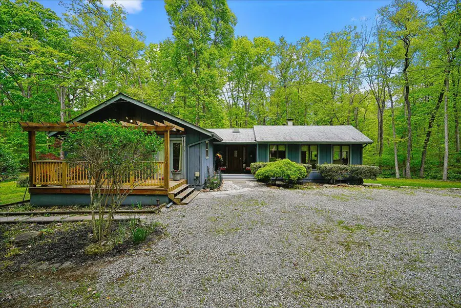 98 Cliff Ln, Bluemont, VA 20135 - #2