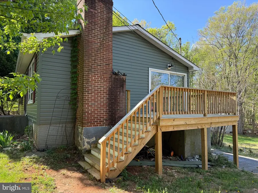 47 Evergreen Ln, Bluemont, VA 20135 - #2
