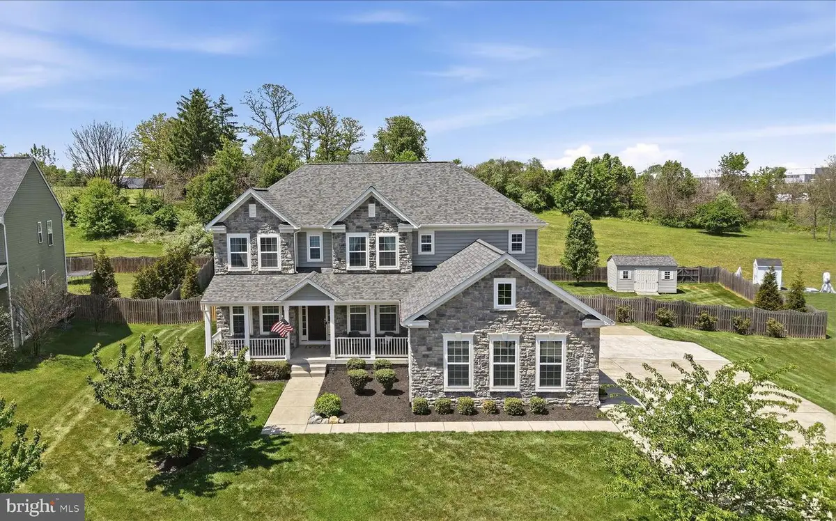 725 Mcguire Cir, Berryville, VA 22611 - #1