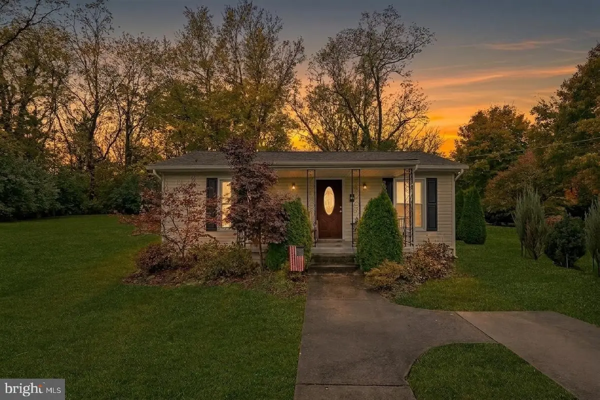 219 Josephine St, Berryville, VA 22611 - #1